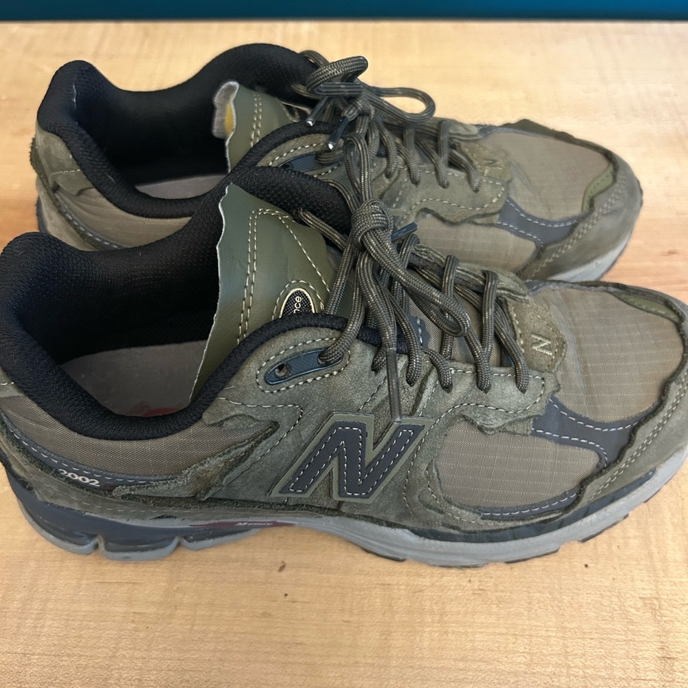 New Balance 2002r View 4